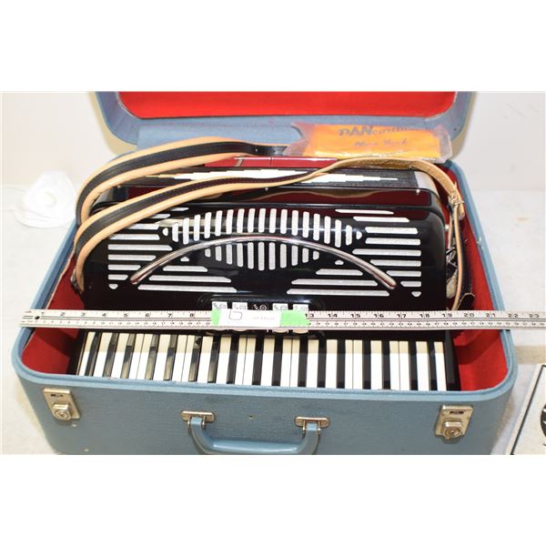 ACCORDION (EXCELLENT)