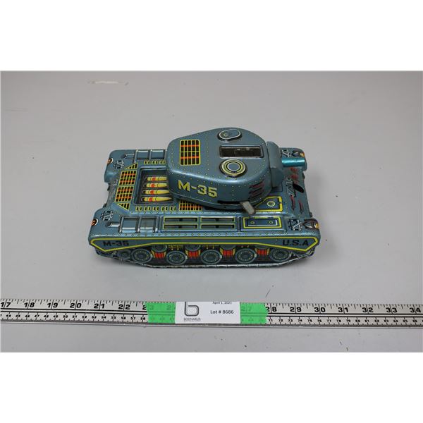 Fricktion Toy Tank - back tires missing
