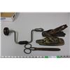 Image 1 : 2 Metal Hand Planes Brace and Big Scissors