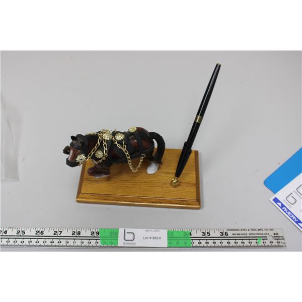 Mounted Horse Pen Holder