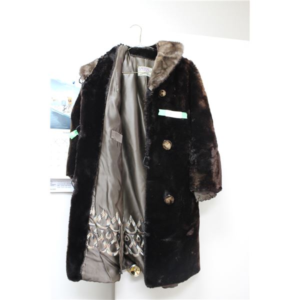 Yagers Furs Fur Coat