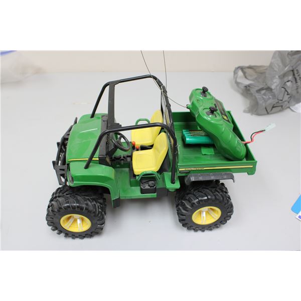 John Deere Remote Control Gator (works)