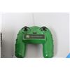 Image 3 : John Deere Remote Control Gator (works)