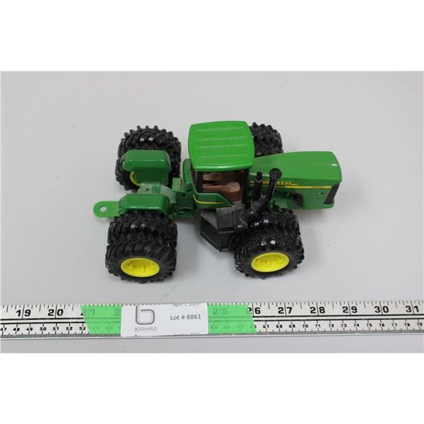 John Deere 9620 Toy Tractor