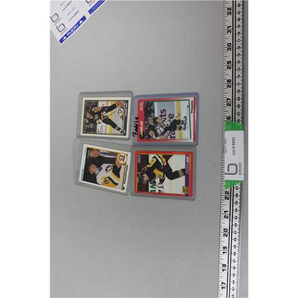 4 HOCKEY CARDS ROOKIE?