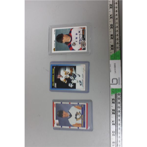 3 HOCKEY CARDS JARMOR JAGER