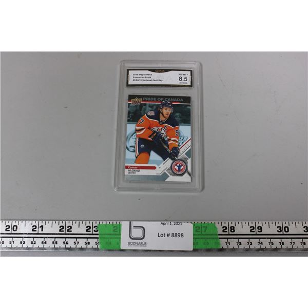 2018 UPPERDECK GRADED 8.5 CONNOR MCDAVID CARD