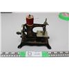 Image 1 : Vintage miniature sewing machine made in Germany