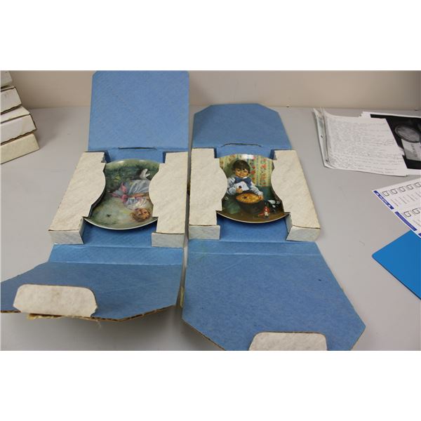 (2X THE MONEY) Little John Horner and Little Miss Muppet collector plates