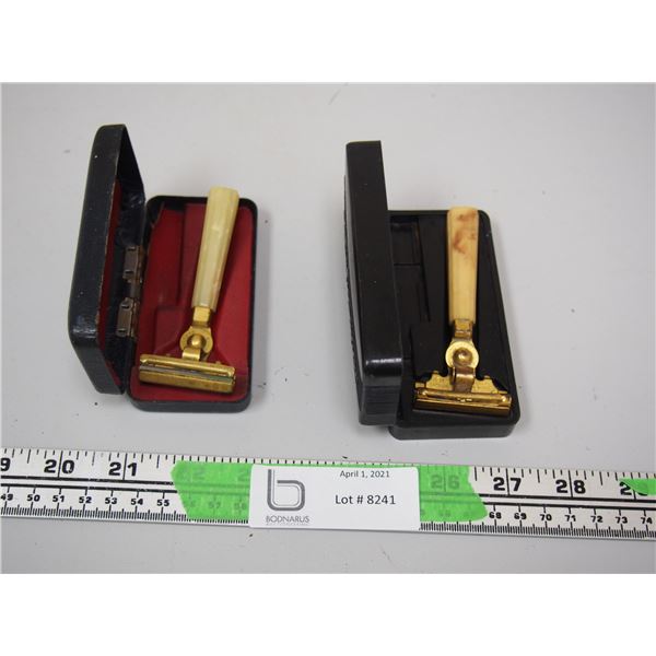 (2X THE MONEY) 1930's Razors with case both Schick