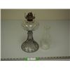 Image 4 : Vintage Oil Lamp (turning purple)