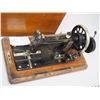Image 5 : Vintage 1900's Frister and Rossmann Handcrank Sewing Machine and Case