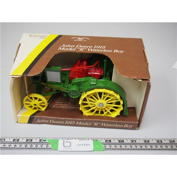 John Deere 1915 Model R Waterloo Boy 1/16 Scale
