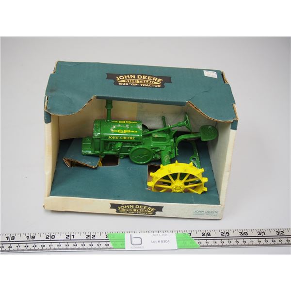John Deere Wide Tread 1930 GP Tractor 1/16 Scale