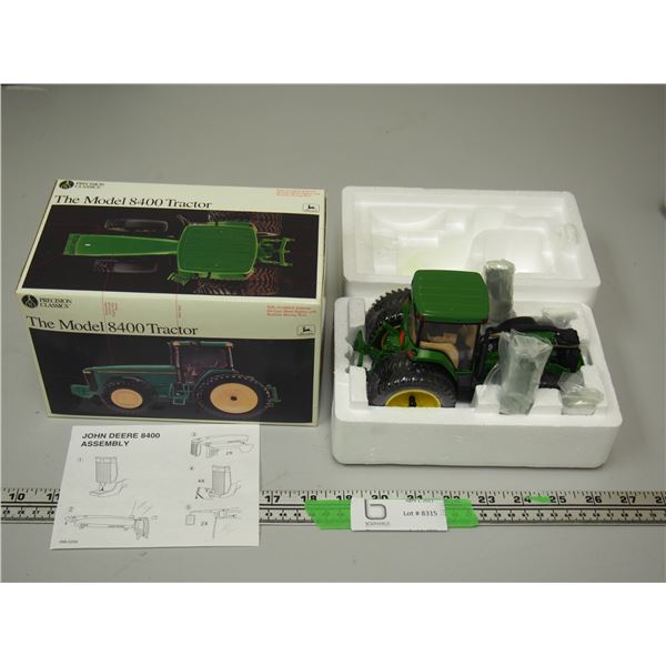 Precision Classics The Model 8400 Tractor 1/32 Scale