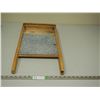 Image 1 : Vintage Washboard with Enamel