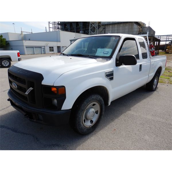 2008 FORD  F250 XL Pickup Truck