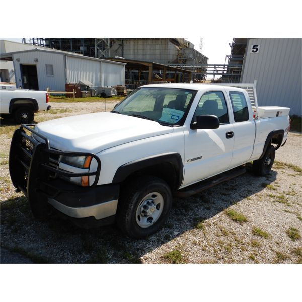 2007 CHEVROLET 2500HD Pickup Truck