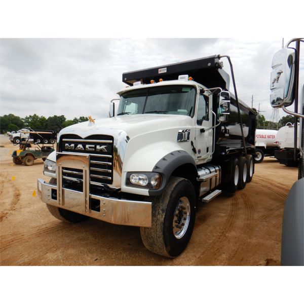 2021 MACK GR64F Dump Truck