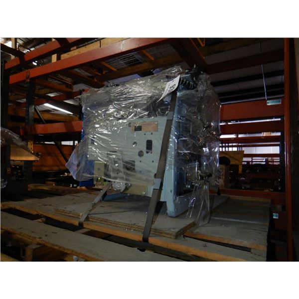 GENERAL ELECTRIC AKR-NB-30F LOW VOLTAGE CIRCUIT BREAKER