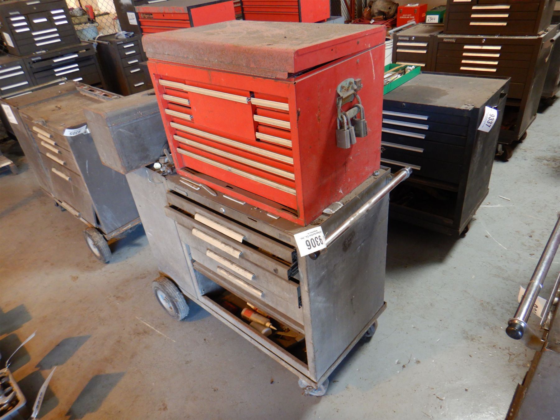 KENNEDY TOOL BOX