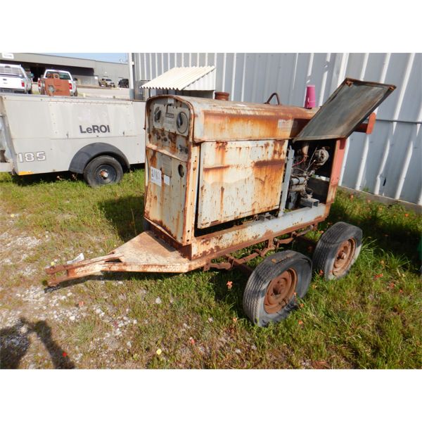 LINCOLN SAE-400 WELDER