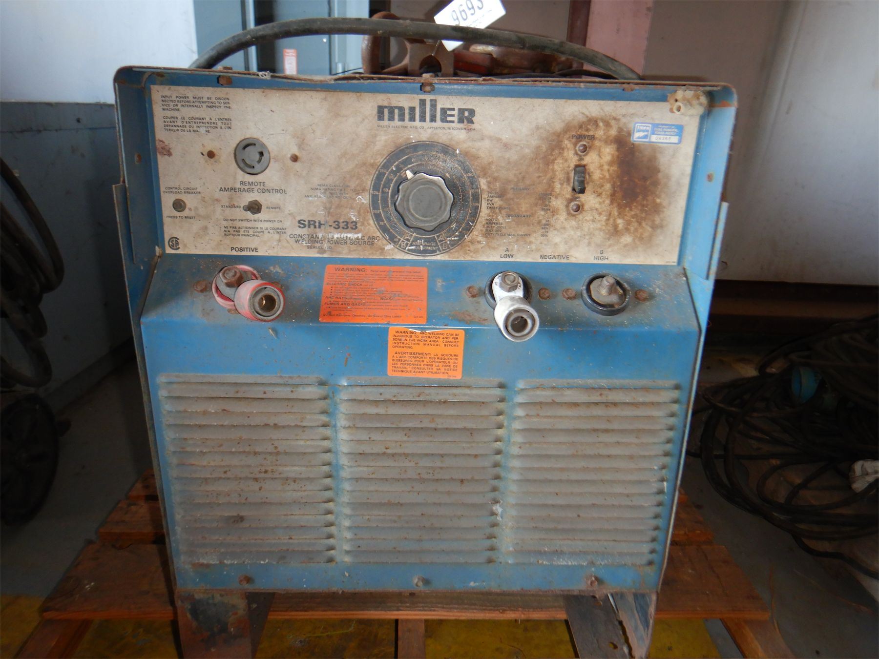 MILLER SRH333 WELDER