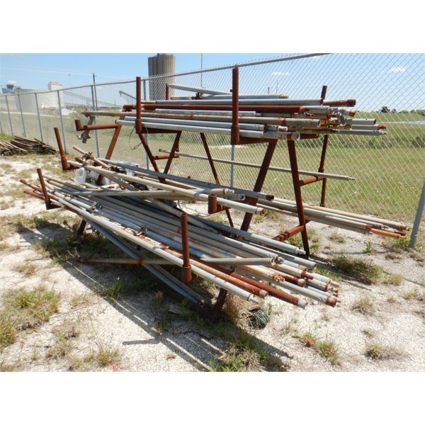 PIPE RACK W/ SCAFFOLDING