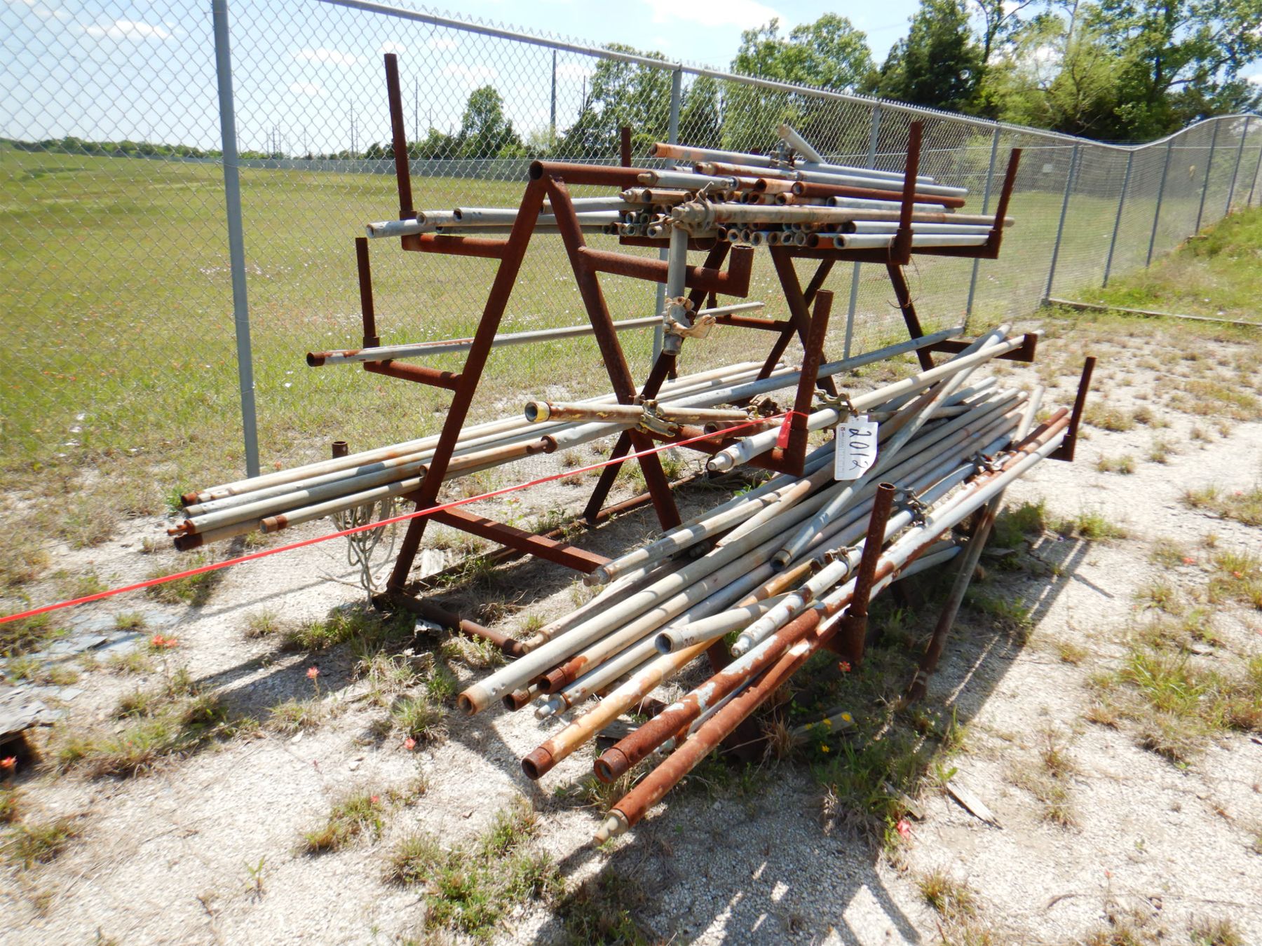 PIPE RACK W/ SCAFFOLDING