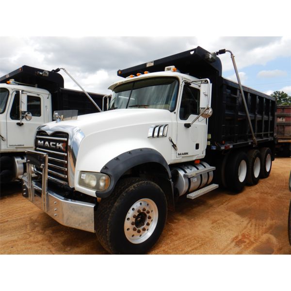 2007 MACK CTP713 Dump Truck