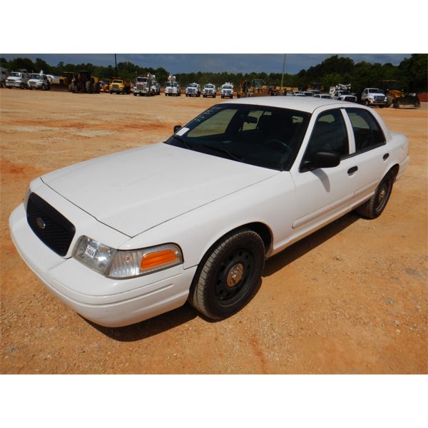 2006 FORD CROWN VICTORIA Automobile