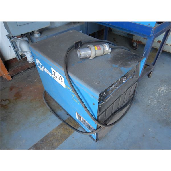 MILLER GOLD STAR 452 WELDER