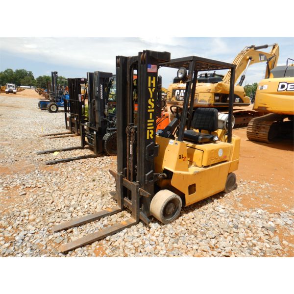HYSTER S40XL Forklift - Mast