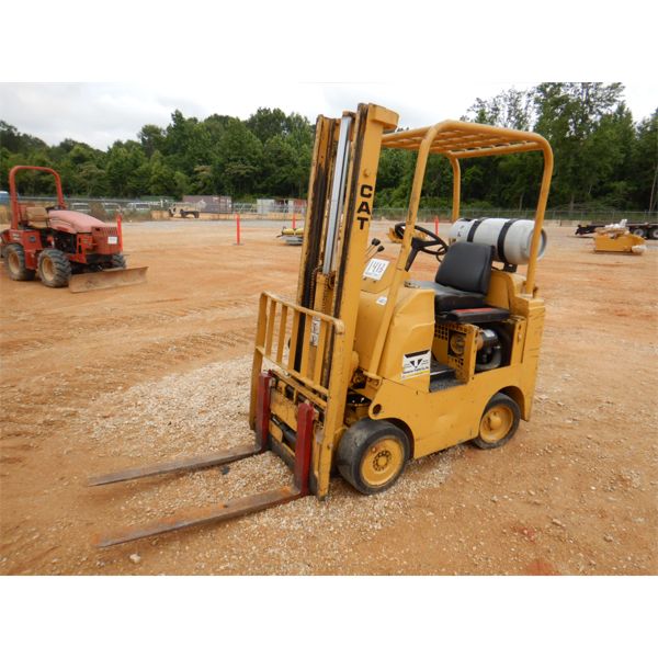 CAT TC30 Forklift - Mast