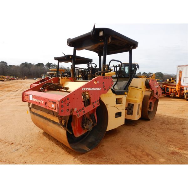 DYNAPAC CC524HF Roller