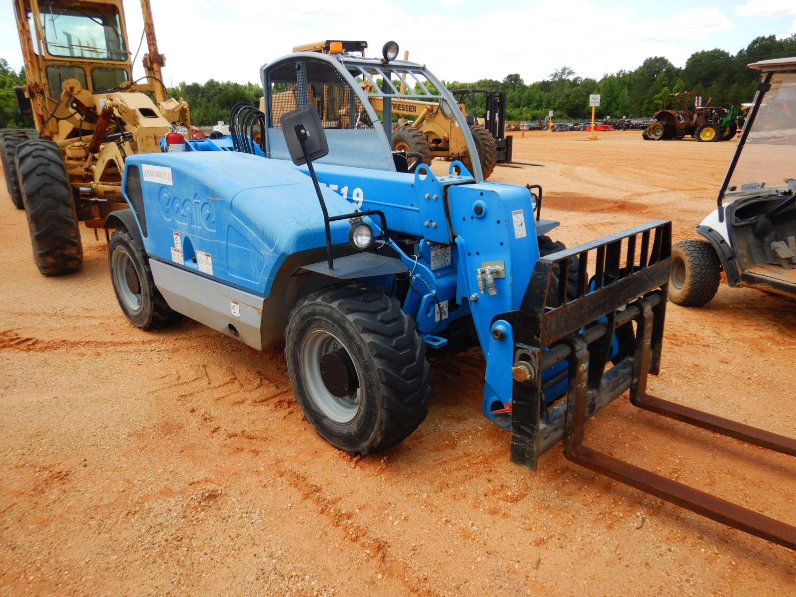 2014 GENIE GTH5519 Forklift Telehandler
