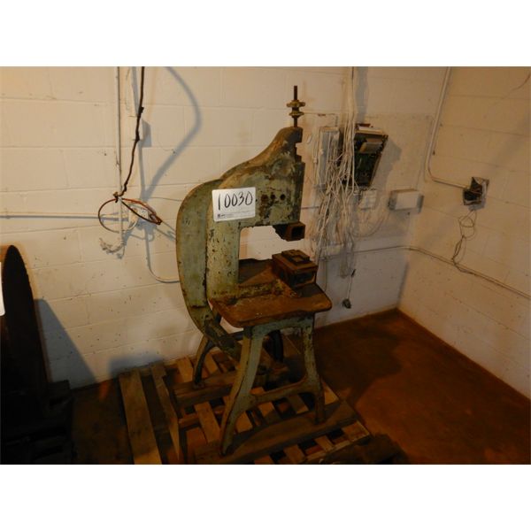 FAMCO W18 FOOT PRESS