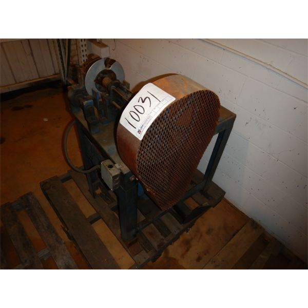 WIRE MACHINE MTD ON TABLE, Selling Offsite: Located in Birmingham, AL