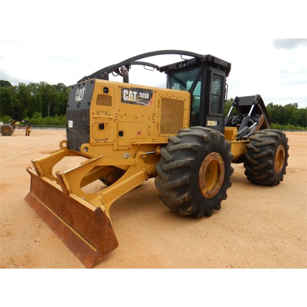 2015 CAT 525D Skidder