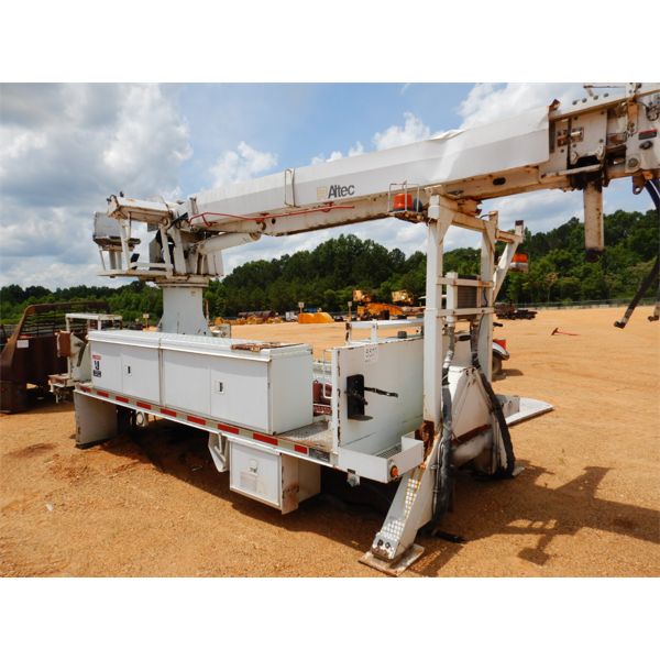 ALTEC DM45T R DIGGER DERRICK BODY Specialty Truck Body