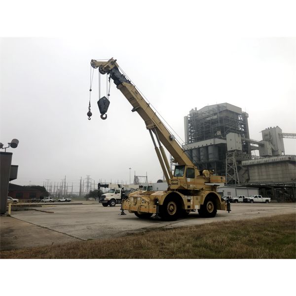 GROVE RT740 Rough Terrain Crane