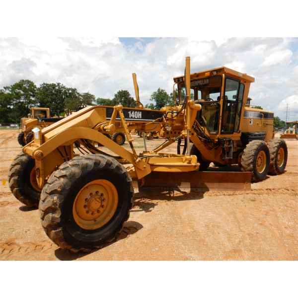 2005 CAT 140H Motor Grader