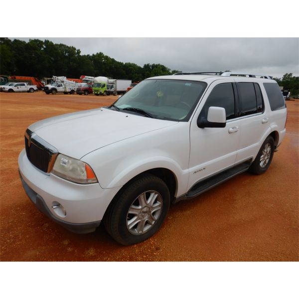 2004 LINCOLN UT SUV