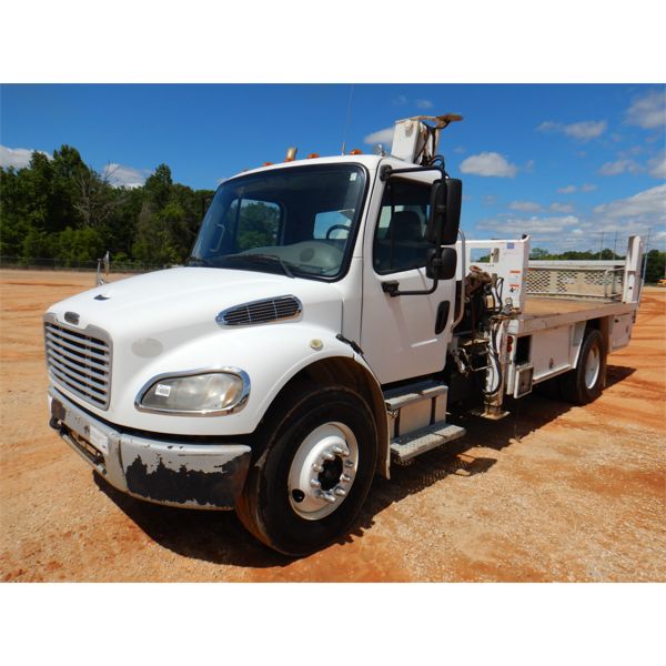 2010 FREIGHTLINER M2 Boom / Crane Truck