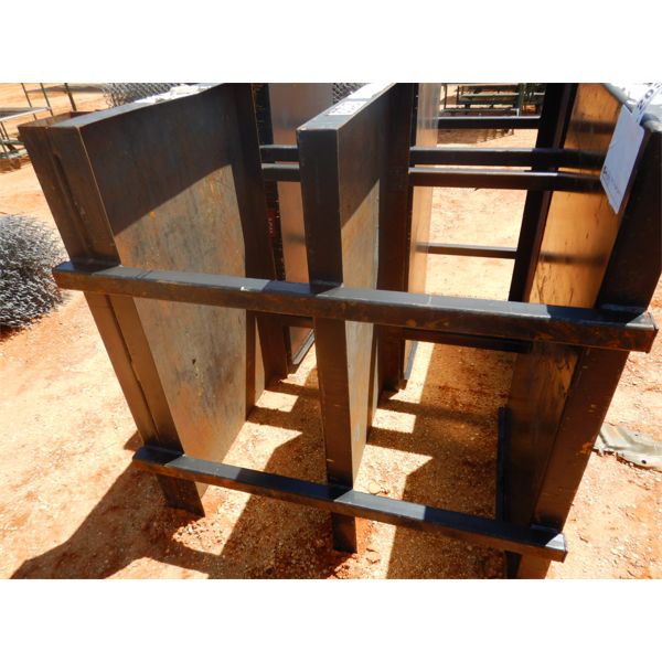 4' X 4' X 30" METAL STORAGE RACK W/3 SHELVES (B9)