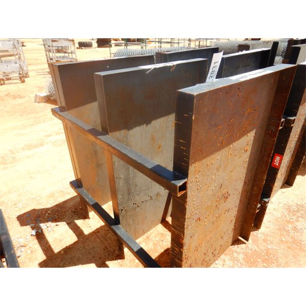 4' X 4' X 30" METAL STORAGE RACK W/3 SHELVES (B9)