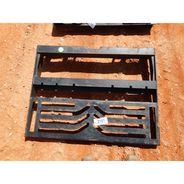 FORK ATTACHMENT FRAME, FITS SKID STEER LOADER (B5)