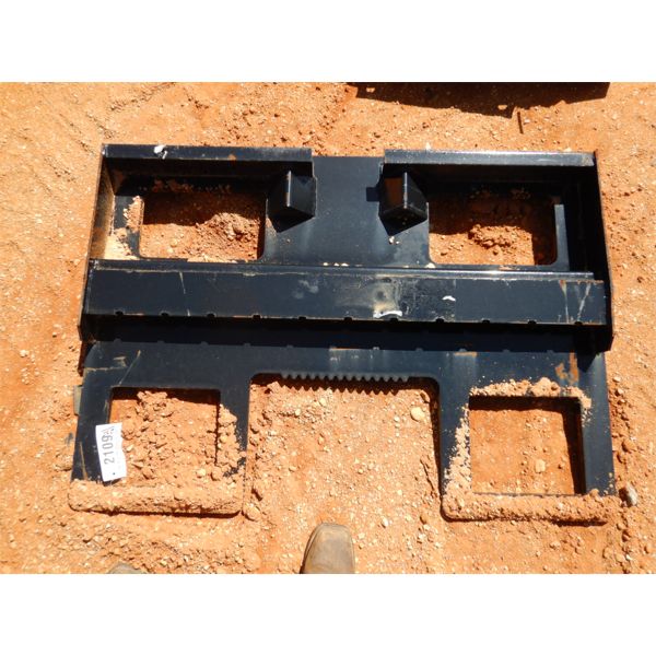FORK ATTACHMENT, FITS SKID STEER LOADER (B5)