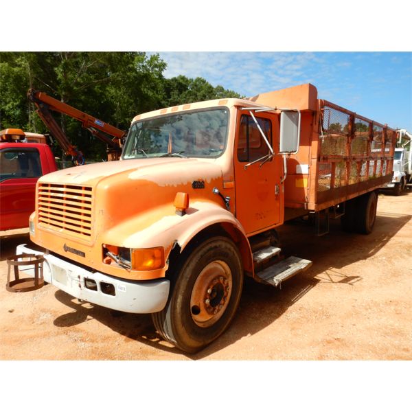 1997 INTERNATIONAL 4700 Flatbed Dump Truck