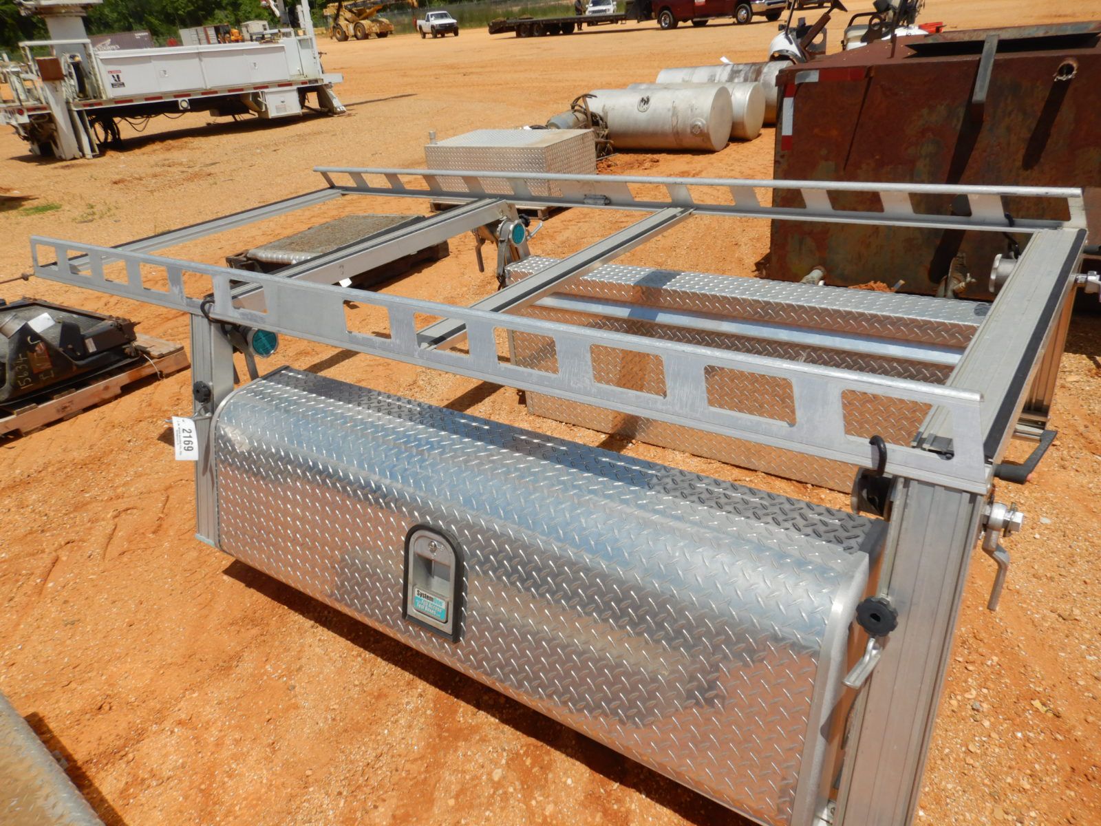 System One Tool Rack SYSTEM ONE ALUMINUM TOOL BOXES W/RACK (A1)